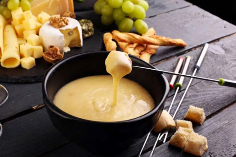 Robert's Cheese Fondue