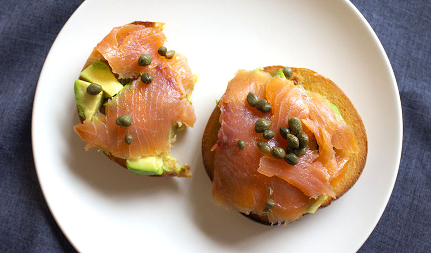 avocado-salmon-loche-bagel_h_sm.jpg